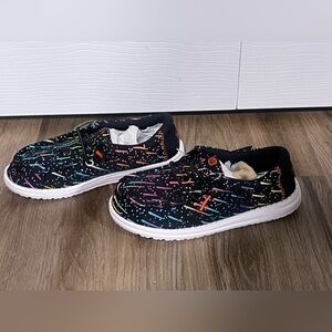 Kids Hey Dude Wally Y Party Mesh Black Multicolor Casual Sneaker